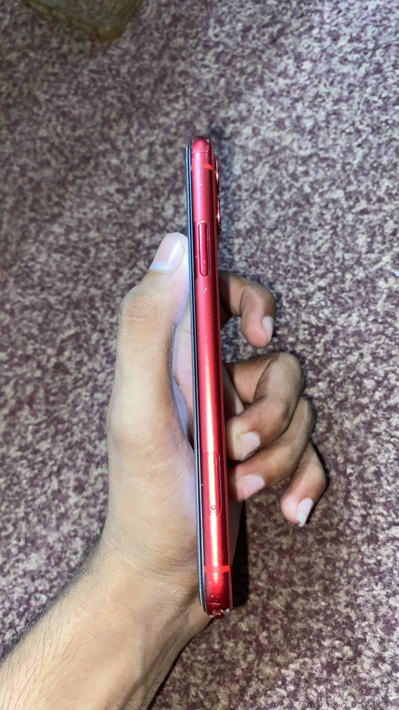 Apple iPhone 11 3