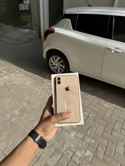 Apple iPhone XS Max 256gb PTA approved golden