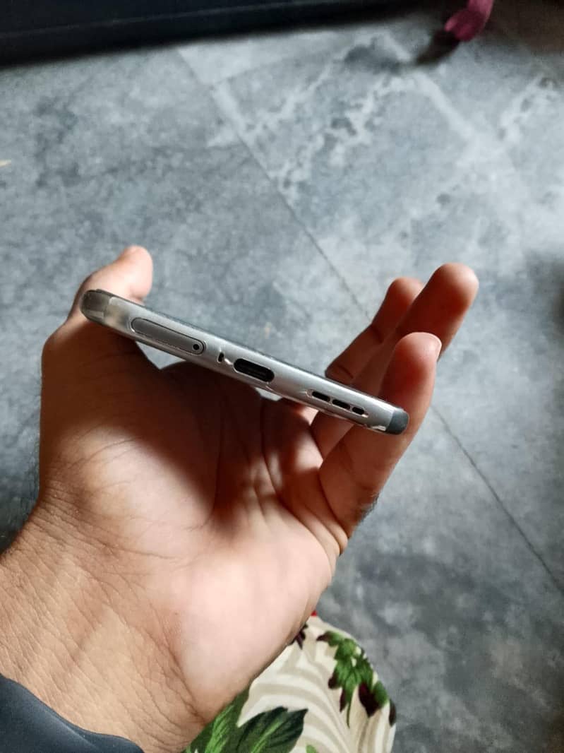 techno spark 40 pro plus 4