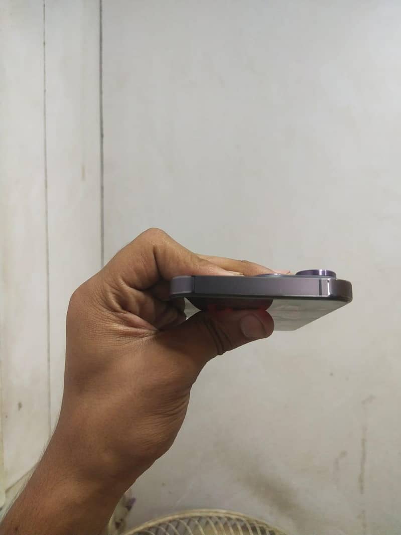Apple iPhone 14 Pro Max 5