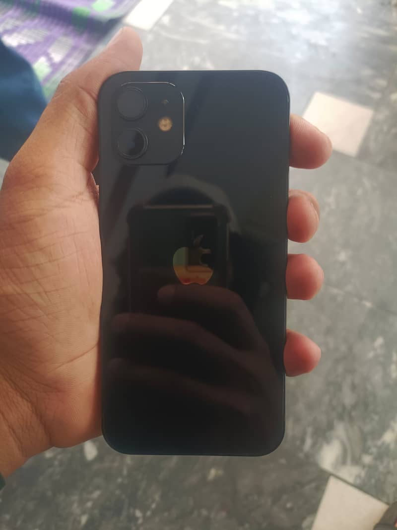 Apple iPhone 12 5