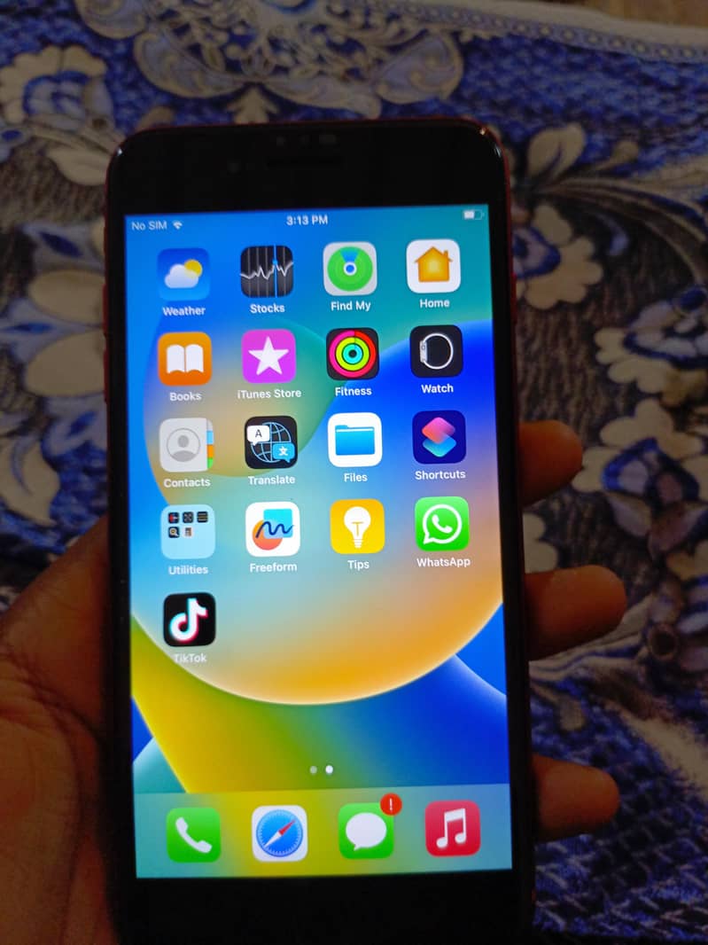 Apple iPhone 8 Plus 1