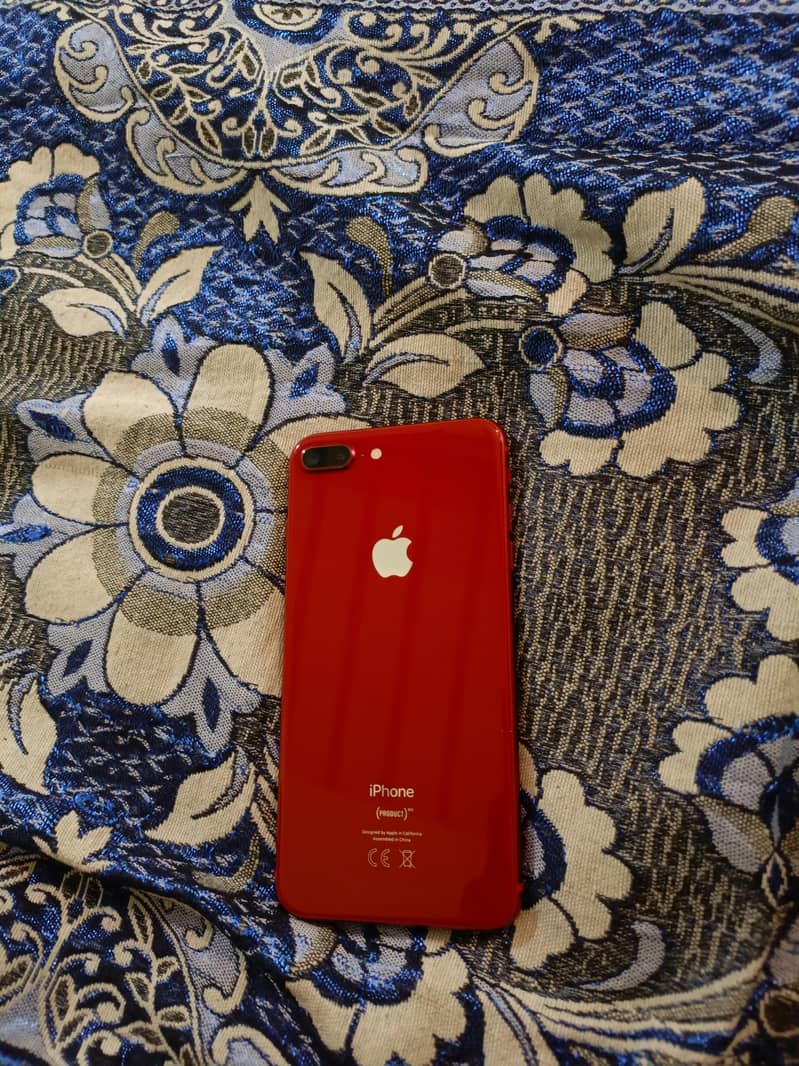 Apple iPhone 8 Plus 6