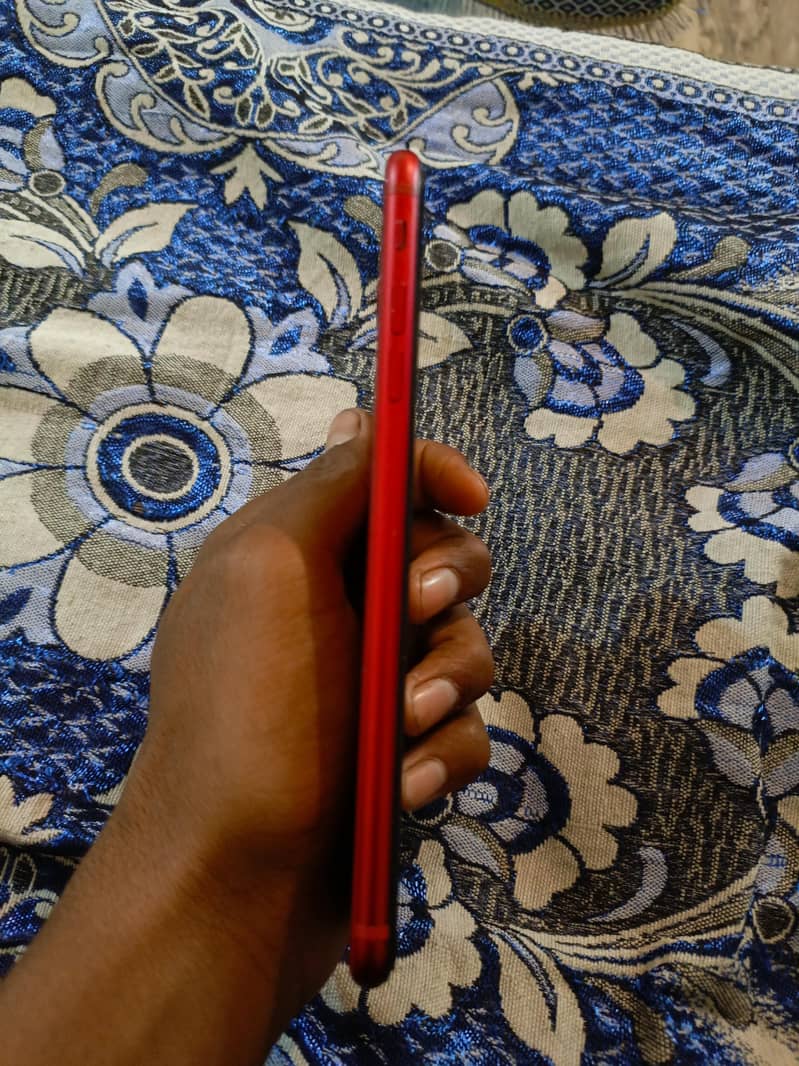 Apple iPhone 8 Plus 7