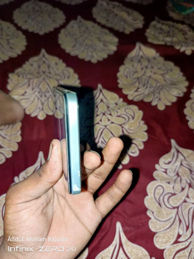 Realme C71 4