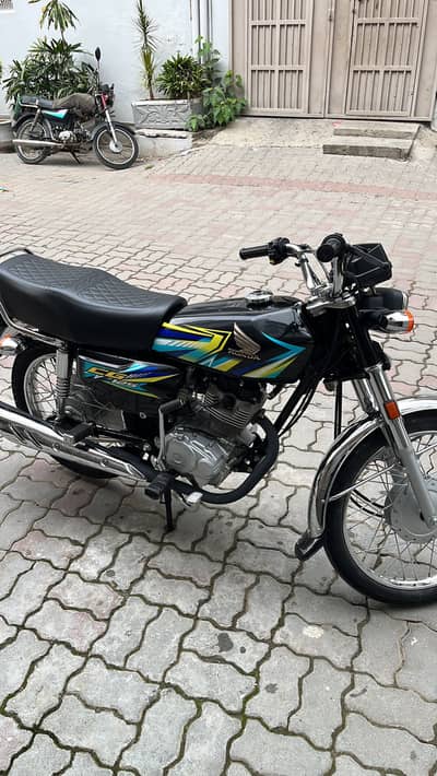 Honda CG 125 2026 Model – Almost New – Only 3,202 KM Driven