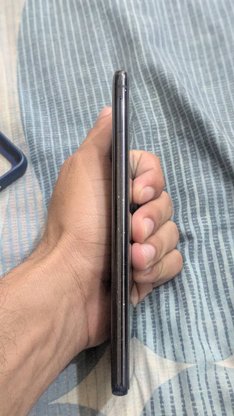 Samsung Mobile Note10 Lite 3