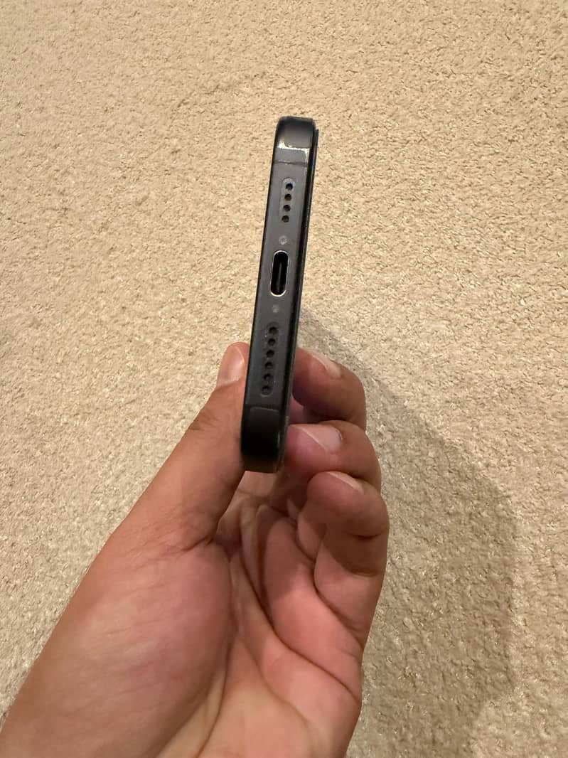 Iphone 15 pro max 5