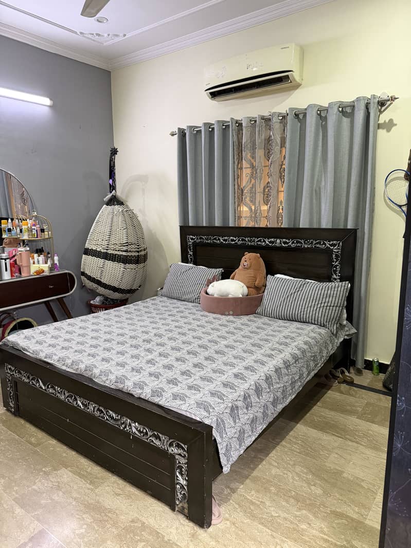 Bed plus swing plus table 1
