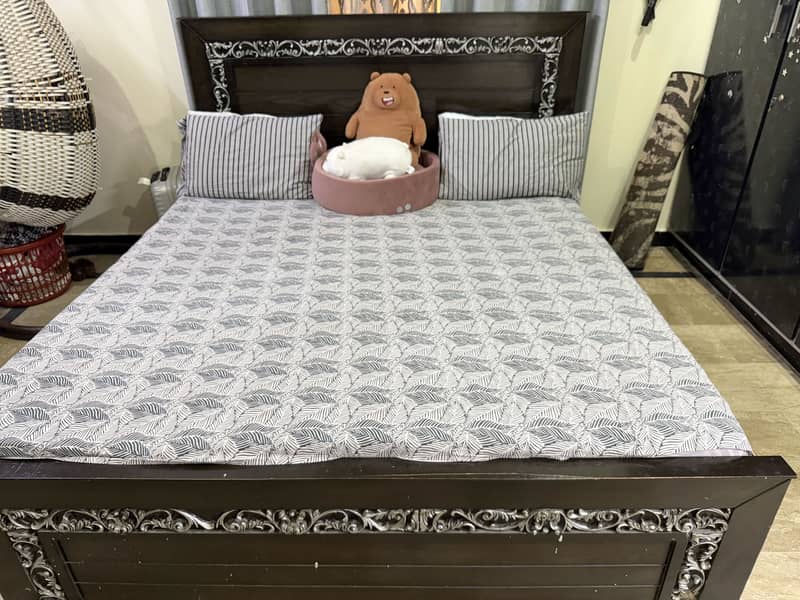 Bed plus swing plus table 3