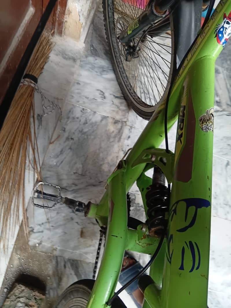 GREEN COLOUR CYCLE 1