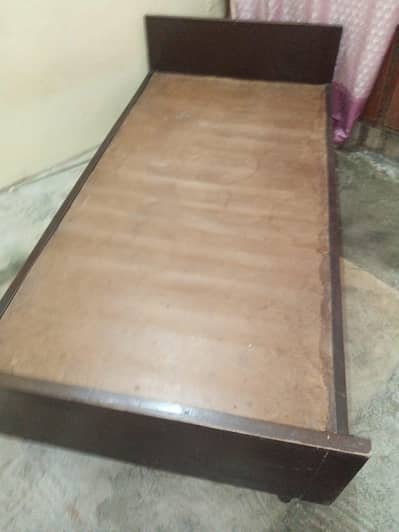 brand new beds Almari available all ok 60k thousand rupees