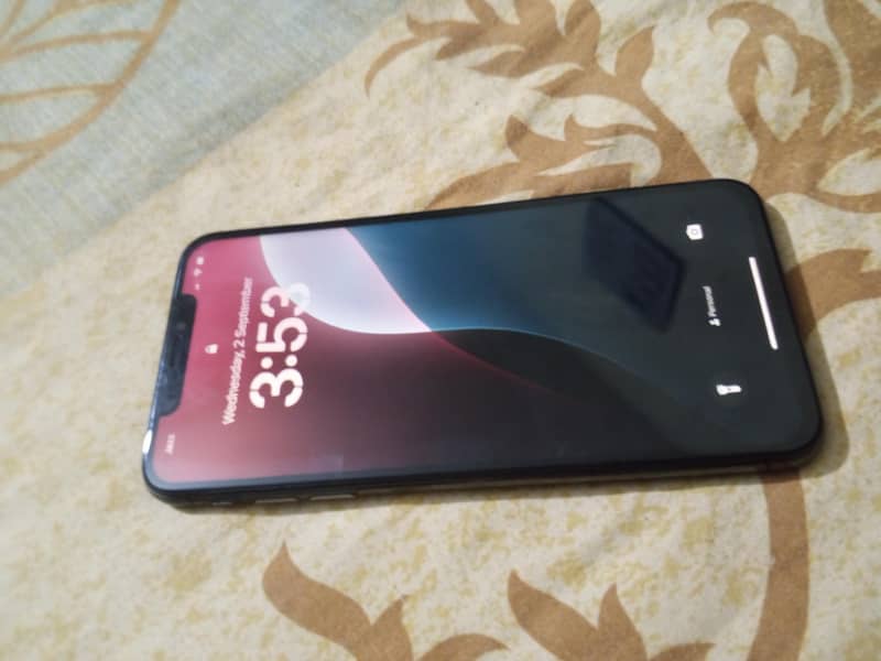 Apple iPhone X 0