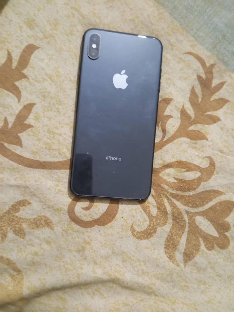 Apple iPhone X 4