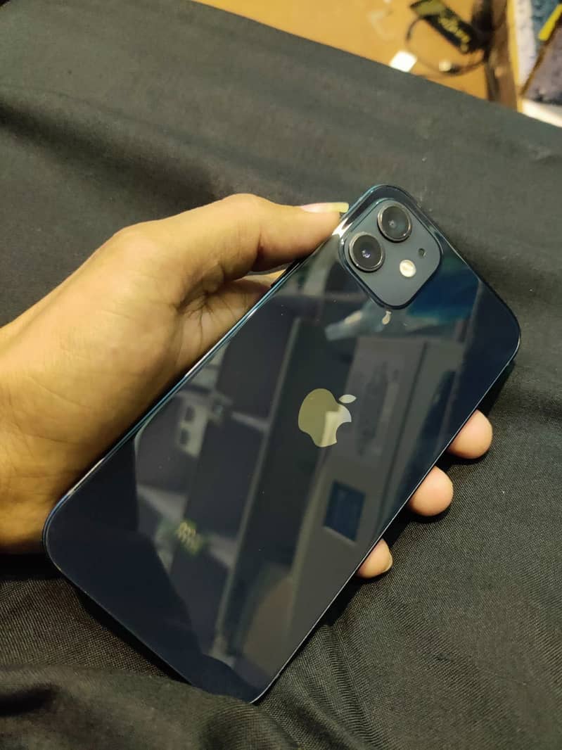 Apple iPhone 12 5