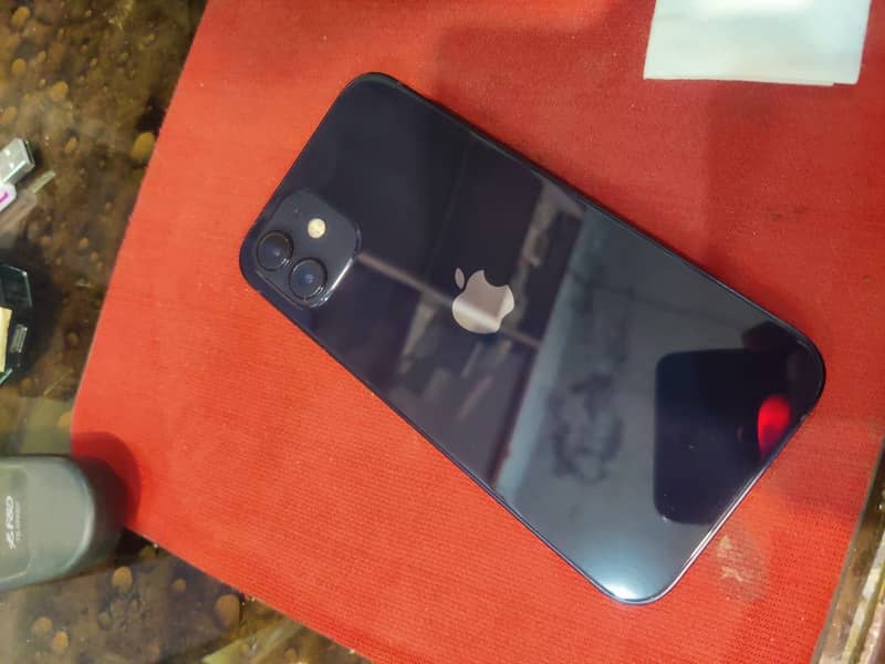 Apple iPhone 12 6