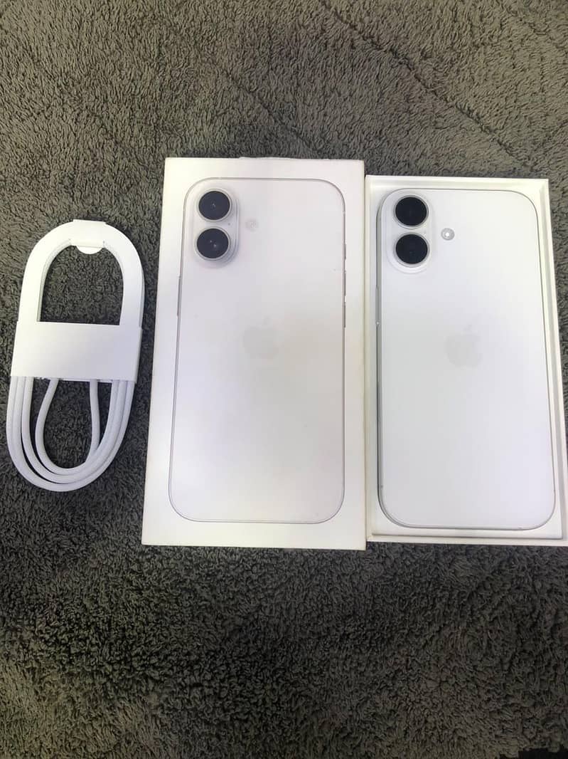 Apple iPhone 17 0