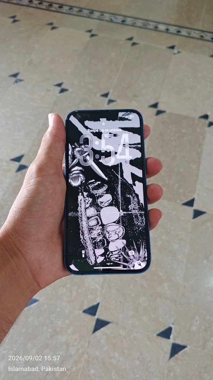 Apple iPhone 13 3