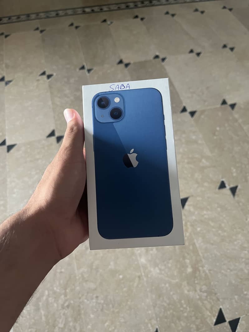 Apple iPhone 13 6