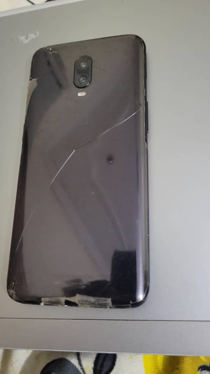 One Plus 6T 1