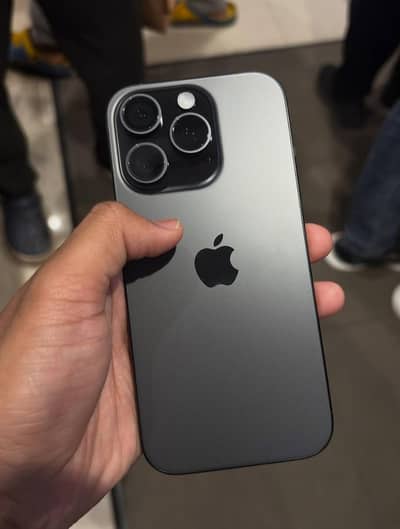 iPhone 16 pro 256gb 100 health