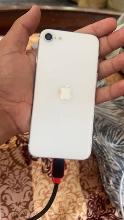 Apple iPhone SE