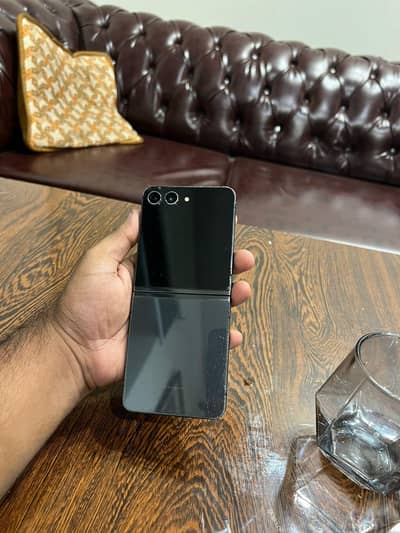 Samsung Mobile Z Flip 5