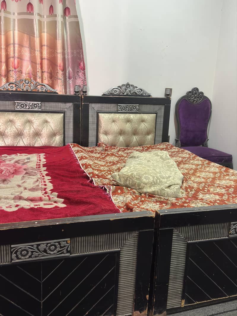 2 Single Beds 2