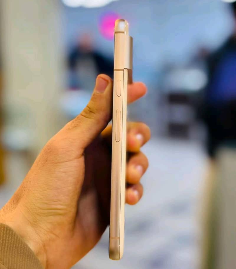 Google Pixel 8 2