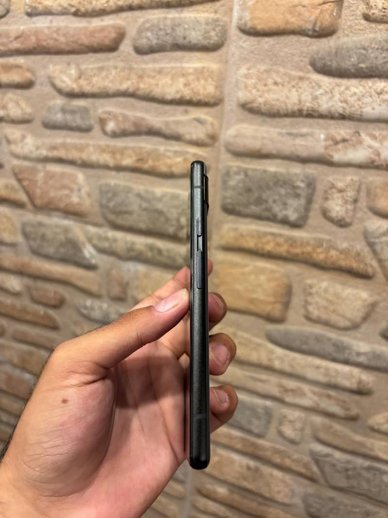 Google Pixel 6a 5