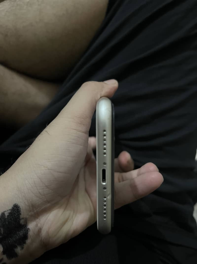 Apple iPhone 11 2