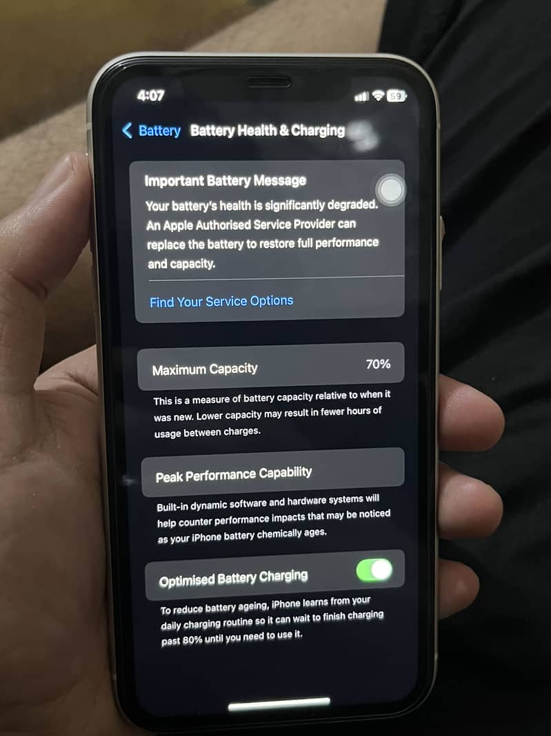 Apple iPhone 11 4