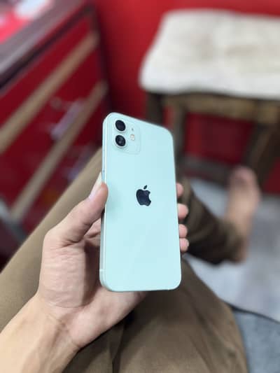 Apple iPhone 12