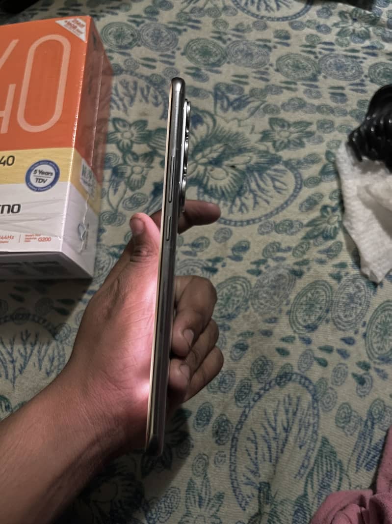 Tecno spark 40 pro plus 2