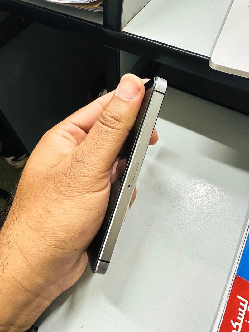 Apple iPhone 5s 4