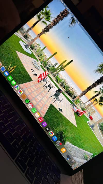 Macbook Pro 2018 i9 32gb Ram / 1 tb