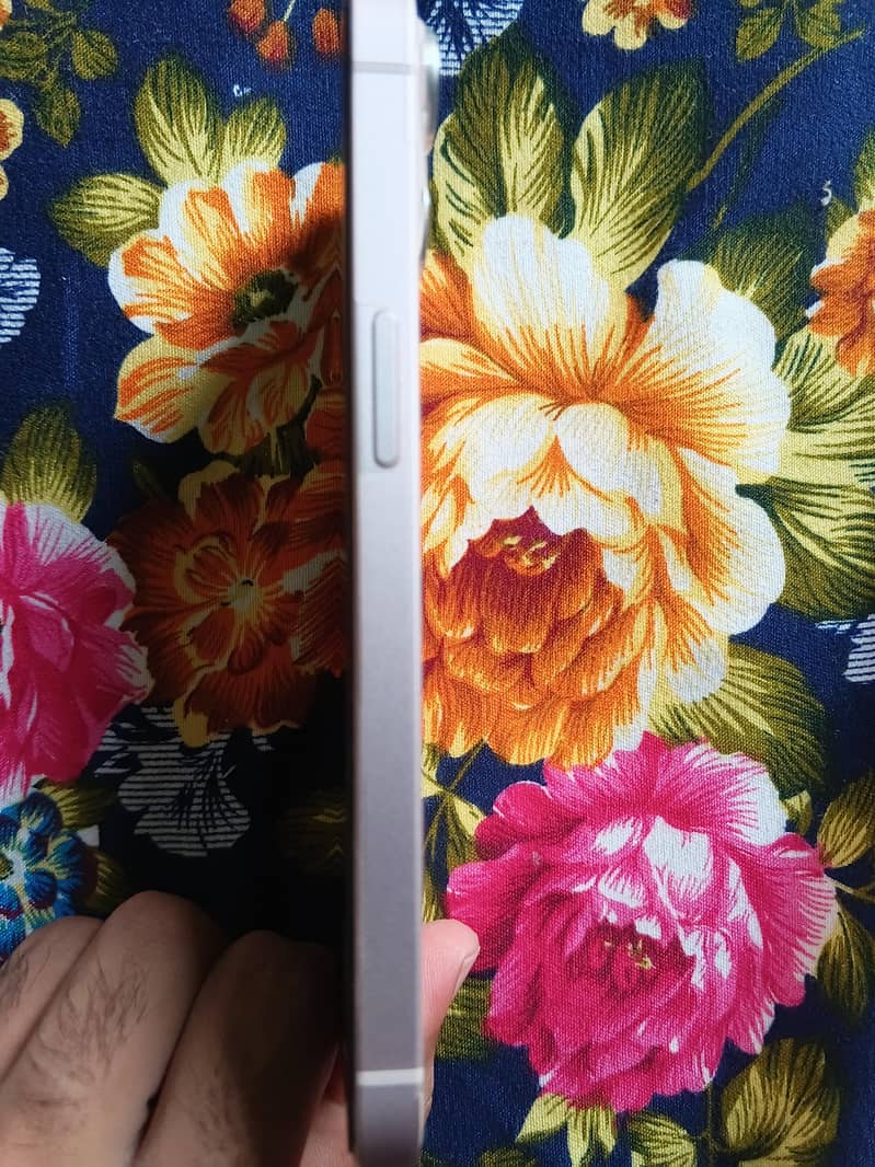 Iphone 13 3