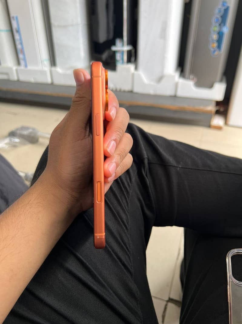 Apple iPhone 17 Pro Max 1