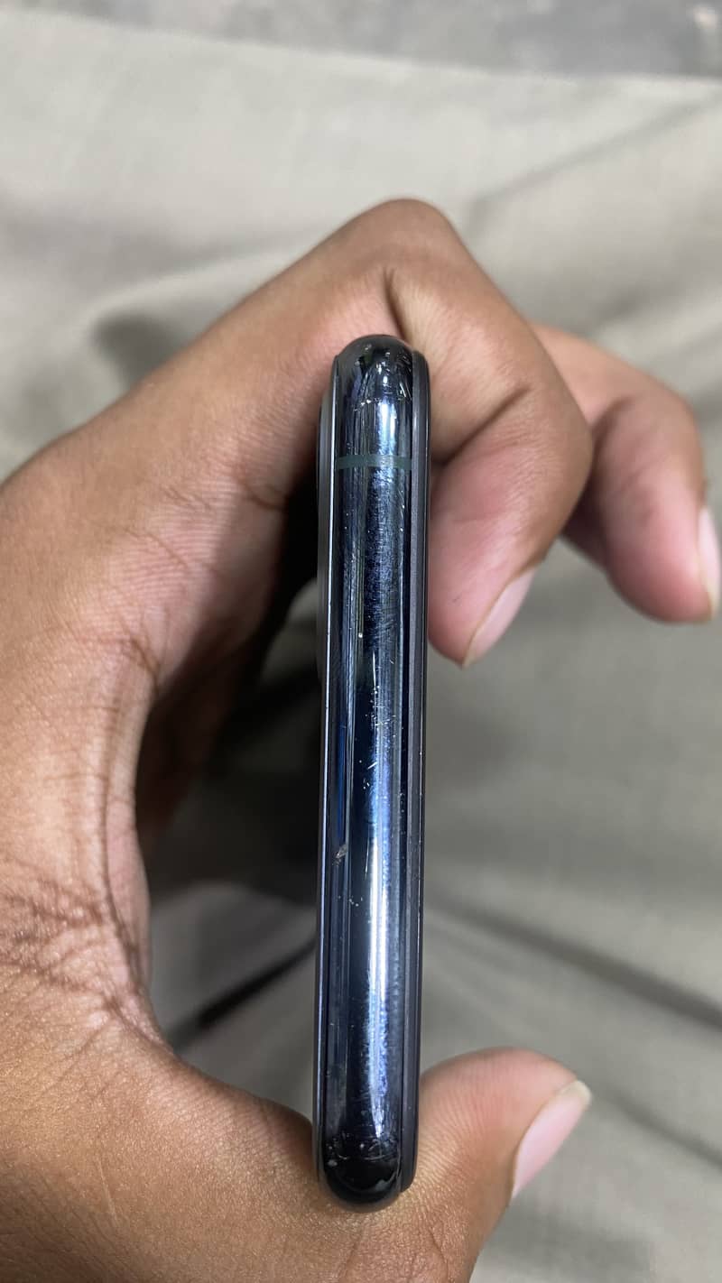 Apple iPhone 11 Pro Max 1