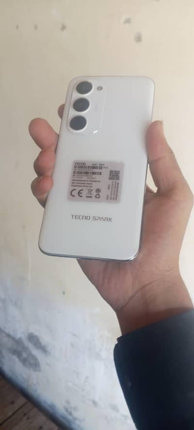 Exchange Offer Tecno Spark 40 pro Plus 8+8/256Gb  White Color