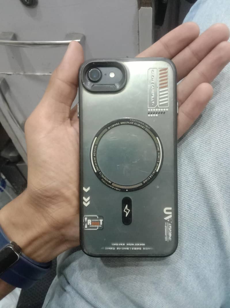 Apple iPhone 7 3