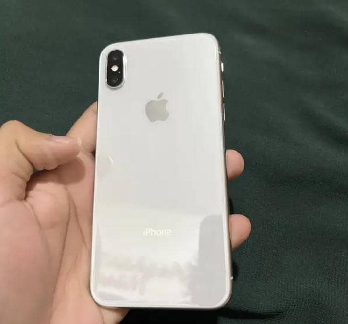 Apple iPhone X 3