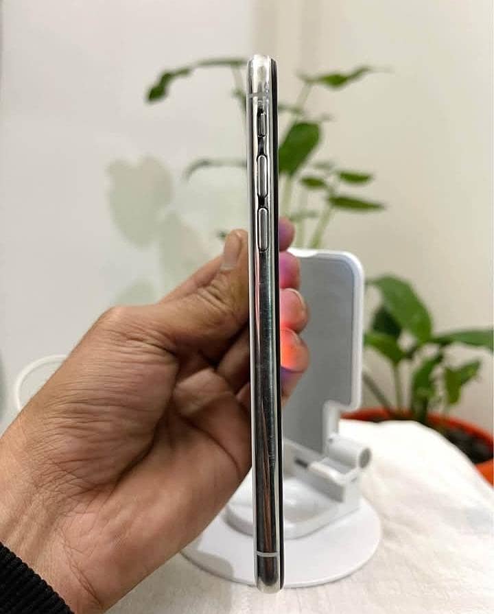 Apple iPhone X 2