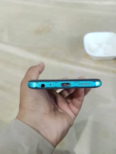 Tecno Spark 8C
