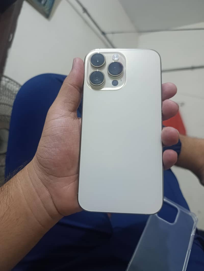 Apple iPhone 14 Pro Max 2