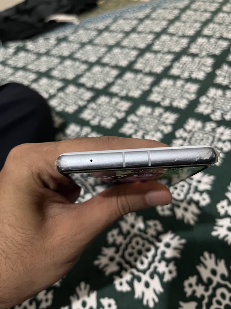 Google Pixel 7a 3