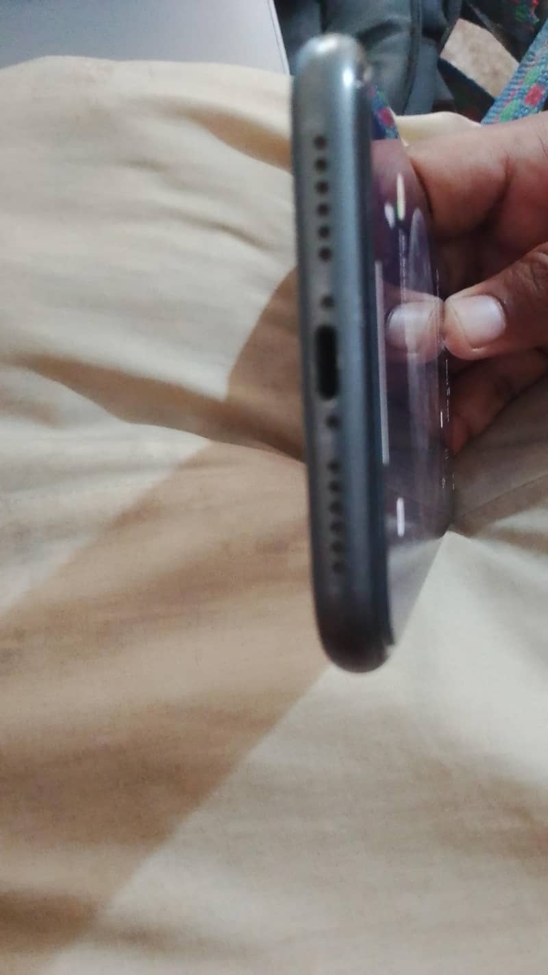 Apple iPhone 11 1