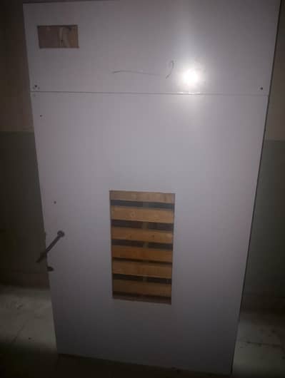 egg incubator wardrobe