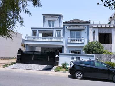 10Marla Brand New House For Sale In B Block