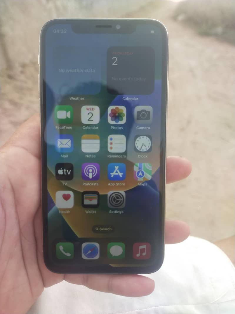 Apple iPhone X 5